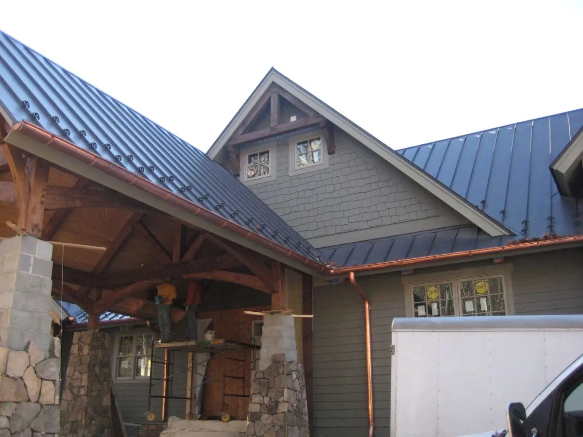 Craftsman Roofing team delivering quality roofing work in Oakwood